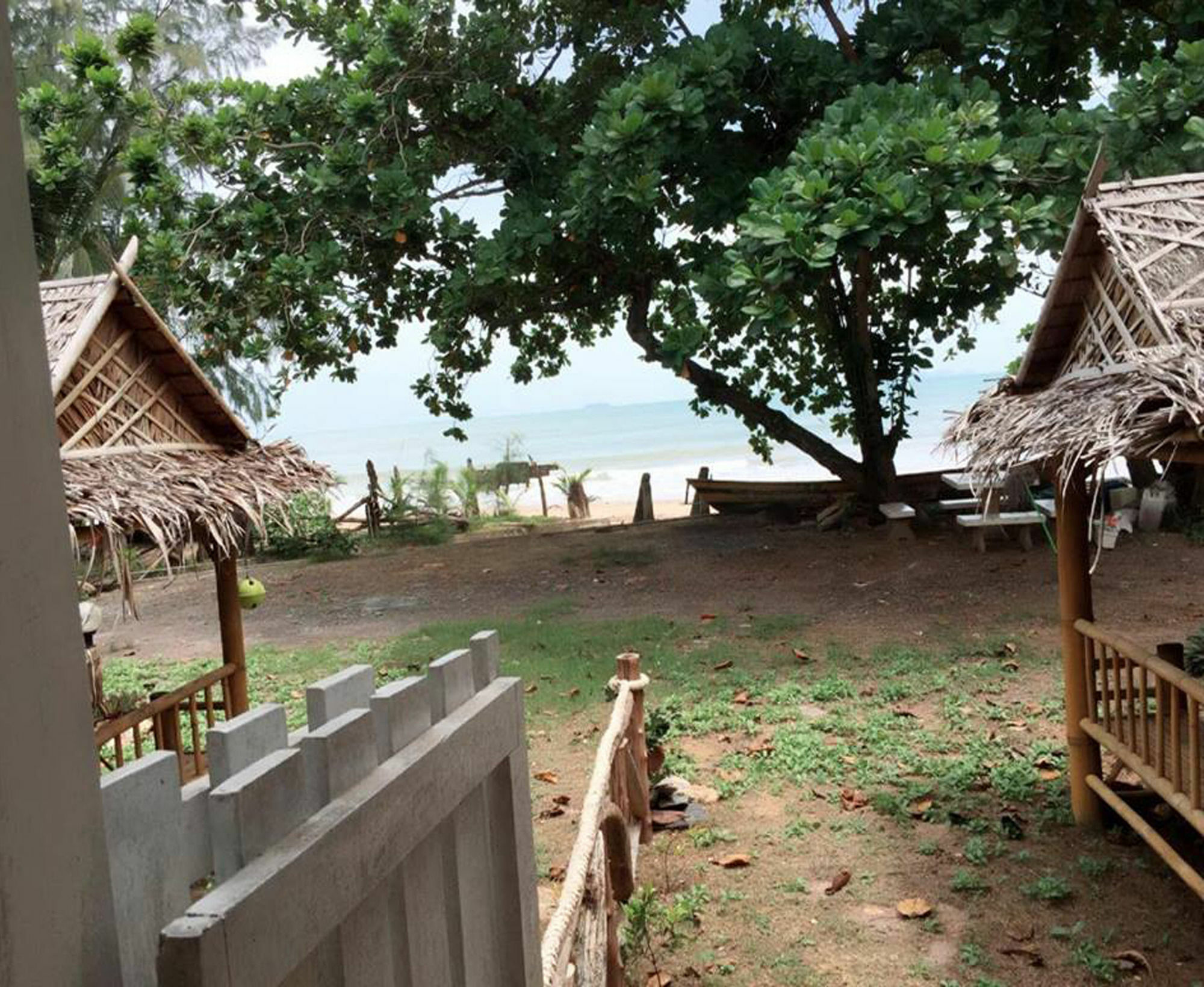 Rann Chalet Beach Side Ko Lanta Zewnętrze zdjęcie